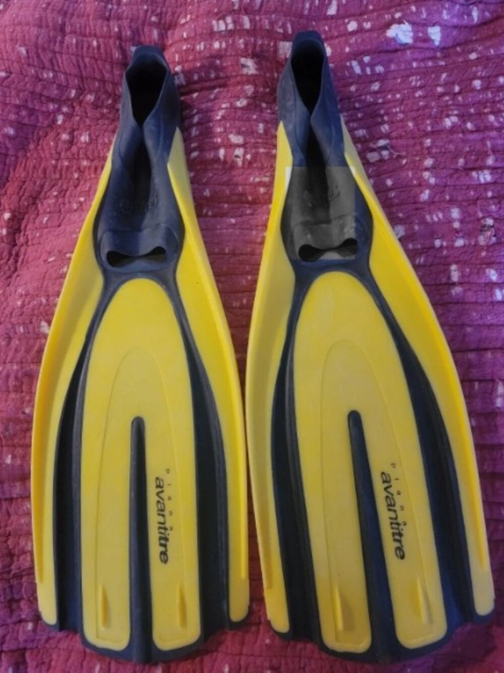 Large Size Long Dive Fins/Flippers Yellow for scuba/snorkeling